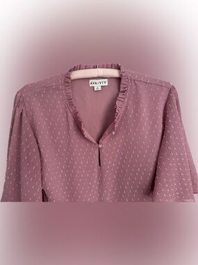 Ava & Viv Pink Textured Blouse 1X Ruffle Neck Short Sleeve Lined